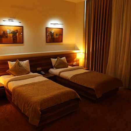 Avenue Hotel Baku By Smart מראה חיצוני תמונה