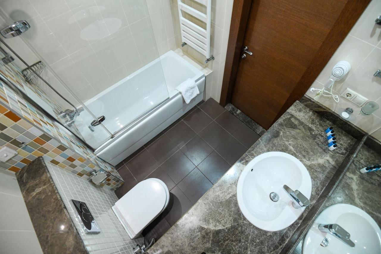 Avenue Hotel Baku By Smart מראה חיצוני תמונה