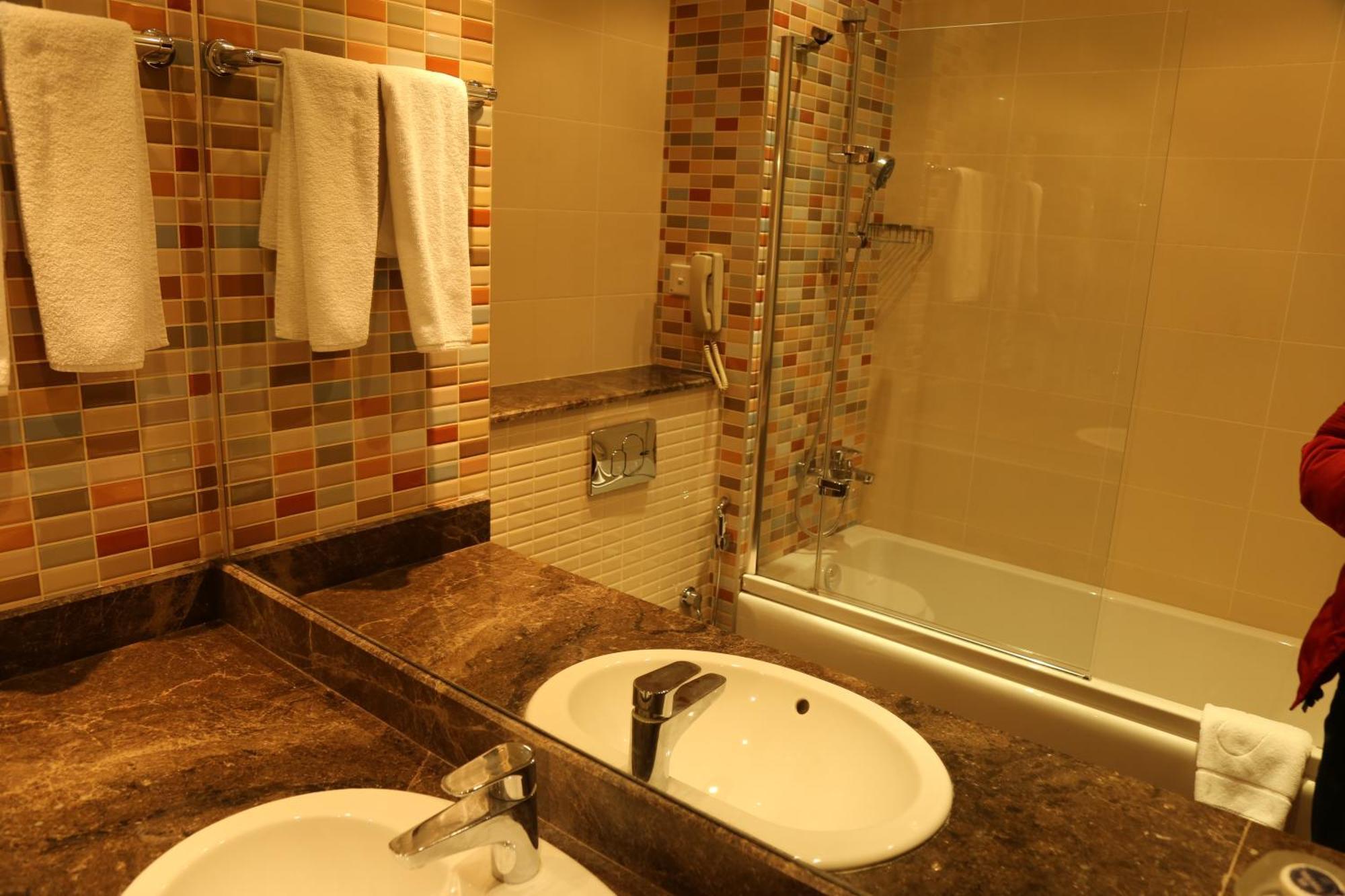 Avenue Hotel Baku By Smart מראה חיצוני תמונה
